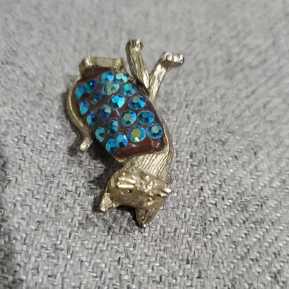 Vintage Gold Tone and Blue Belly Kitty Cat Brooch Meow Animal Gems Bling - Picture 5 of 12